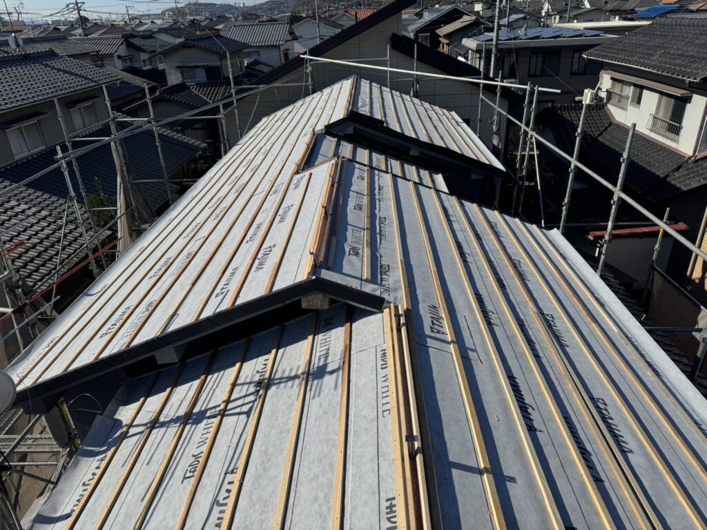 屋根葺き替え
