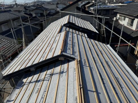 屋根葺き替え